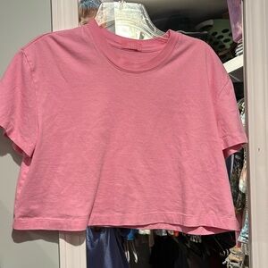 Nuuds Crop tee bubblegum 🫧
